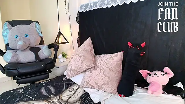 IvyBelle  online show from July 2026 11:25:01 AM