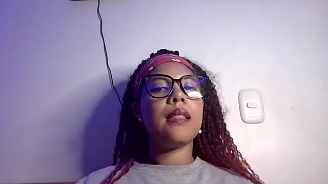 Snapshot of gigi1326 chatting on July 2026 02:18:01 AM gigi1326 online show from July 2026 02:18:01 AM