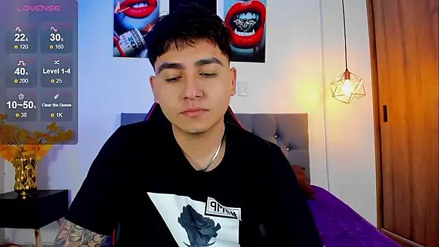 Nicolas James Sc online show from October 2025 01:34:02 PM