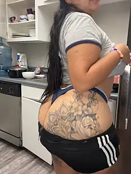 latina curvy22 online show from April 2026 07:26:01 PM