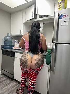 latina curvy22 online show from April 2026 07:16:02 PM