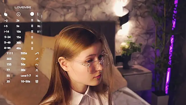 LynHillaire online show from April 2026 12:45:02 PM