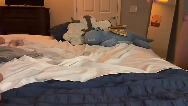 Snapshot of AshenBayou chatting on September 2025 03:30:02 AM AshenBayou online show from September 2025 03:30:02 AM