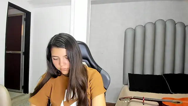 Charlotte-Star online show from January 2026 08:44:01 PM