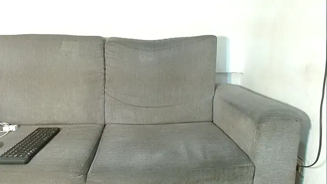 criss zuri online show from October 2025 07:14:02 PM