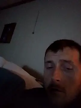 Snapshot of bigmemberDDD chatting on October 2025 08:50:01 PM bigmemberDDD online show from October 2025 08:50:01 PM