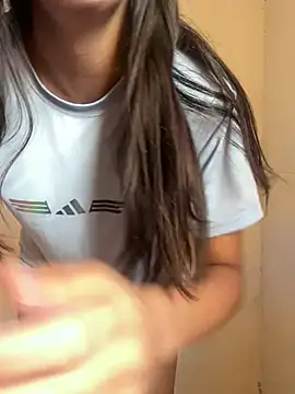 Snapshot of Wandiita chatting on February 2026 02:02:02 PM Wandiita online show from February 2026 02:02:02 PM