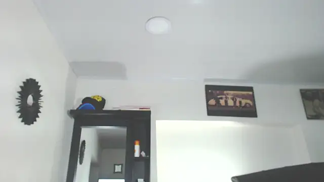 Vicky hotmilf online show from September 2025 02:21:01 PM