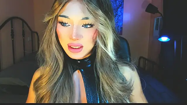 xUrGoddess Bellax online show from November 2025 01:05:02 AM