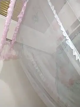 Helen69x online show from November 2025 03:45:02 PM