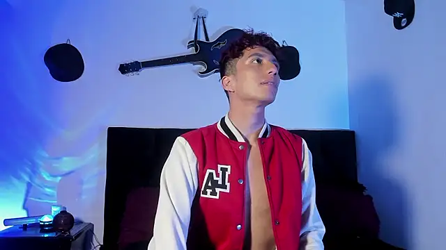 mhatias  online show from February 2026 01:56:02 AM