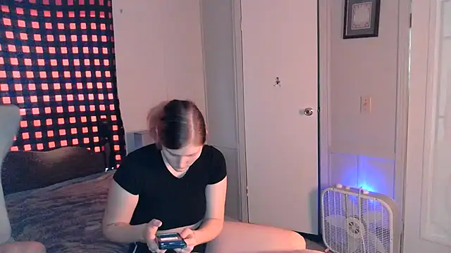 Snapshot of FallenAngels04 chatting on November 2025 04:50:01 PM FallenAngels04 online show from November 2025 04:50:01 PM