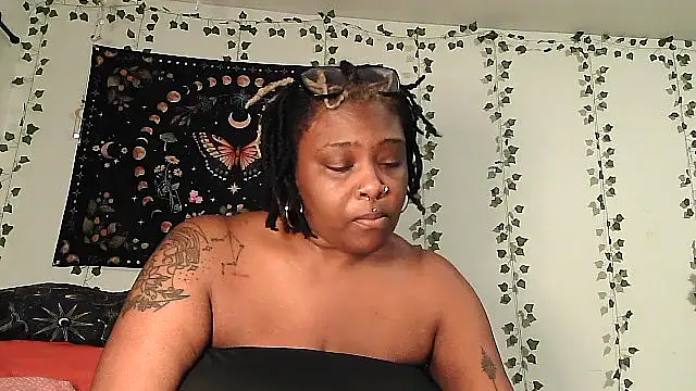 Snapshot of mistressnelle chatting on July 2026 09:04:01 AM mistressnelle online show from July 2026 09:04:01 AM