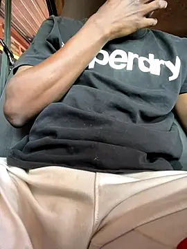 Snapshot of MeneerIan chatting on September 2025 09:43:01 AM MeneerIan online show from September 2025 09:43:01 AM