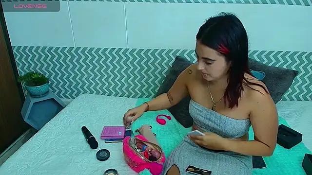 EmilyCoy  online show from October 2025 03:50:01 AM