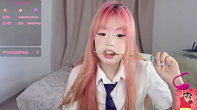 Snapshot of Angel77-Y chatting on September 2025 01:27:01 PM Angel77-Y online show from September 2025 01:27:01 PM