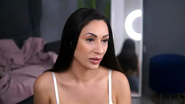 SarahMystique online show from November 2025 02:17:01 PM