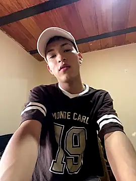 Snapshot of Thiago_blsd chatting on October 2025 08:06:02 PM Thiago blsd online show from October 2025 08:06:02 PM