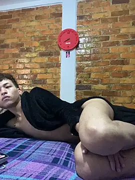 Snapshot of Thiago_blsd chatting on October 2025 05:02:02 PM Thiago blsd online show from October 2025 05:02:02 PM