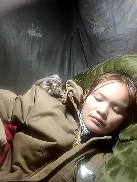 xinhxinhcute online show from December 2025 07:56:02 AM