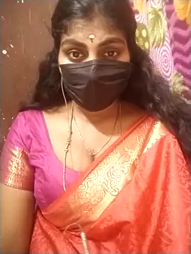 Snapshot of Nithiila chatting on September 2025 07:10:01 AM Nithiila online show from September 2025 07:10:01 AM