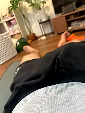 Snapshot of sukebegorilla chatting on September 2025 04:39:02 PM sukebegorilla online show from September 2025 04:39:02 PM