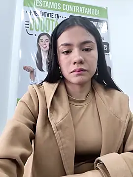 CHARLOTTE  05 online show from November 2025 12:13:01 PM