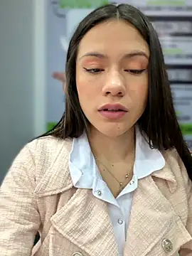 CHARLOTTE  05 online show from January 2026 12:18:01 PM