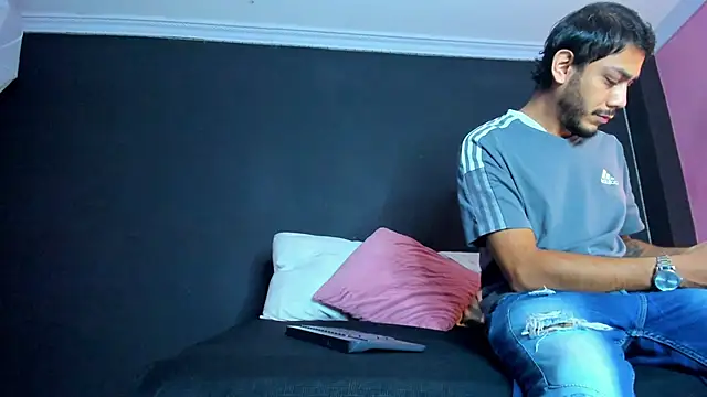 Boss Domiinator online show from March 2026 12:27:02 PM