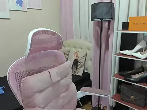 Seductive Margaux online show from October 2025 06:08:02 AM