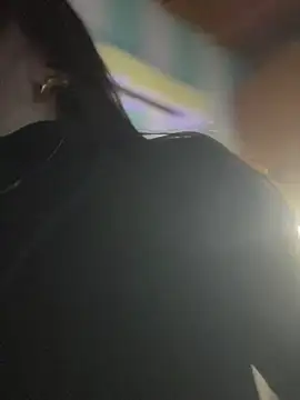 alilith online show from December 2025 01:51:01 PM