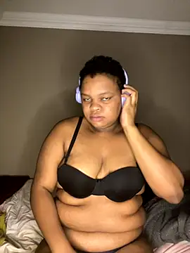 Snapshot of MamoM24 chatting on September 2025 10:49:01 AM MamoM24 online show from September 2025 10:49:01 AM