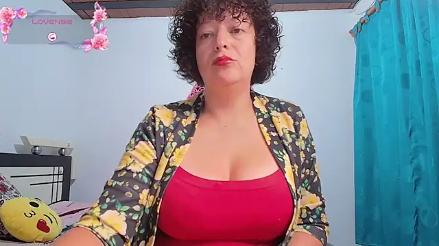 Miss Oriana online show from October 2025 04:19:01 PM