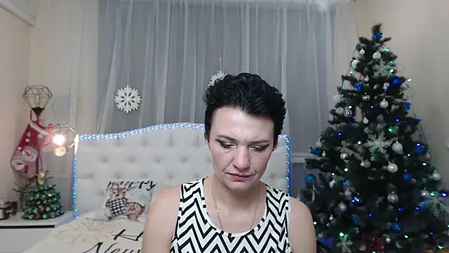 AvaSaturnian online show from November 2025 12:08:02 PM