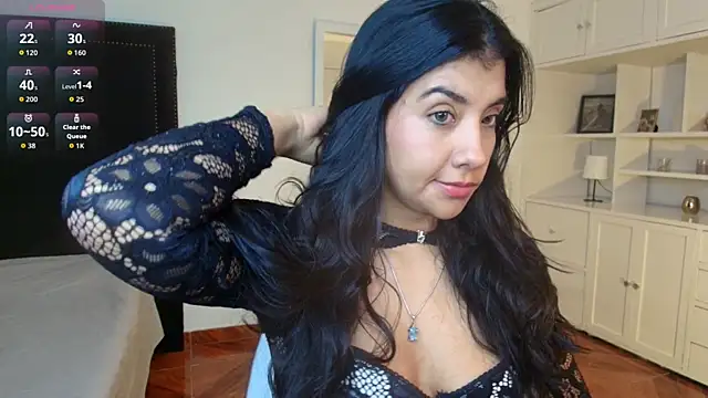 nina moen online show from November 2025 08:23:02 PM