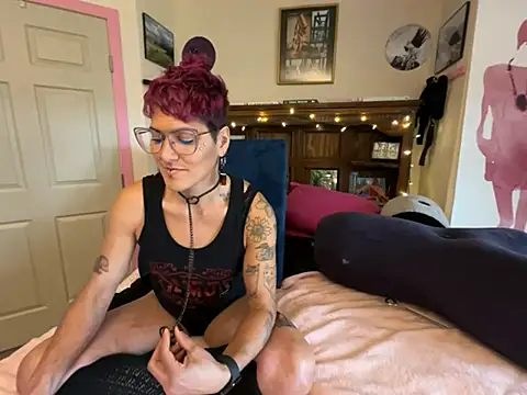 kinkycanner online show from February 2026 10:13:02 PM