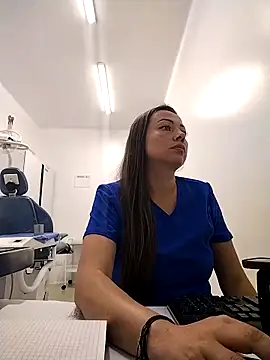 Madisson-04  online show from October 2025 08:09:02 PM