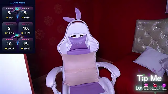 Violet-Flow online show from October 2025 02:26:01 PM