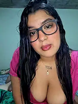 Snapshot of Cat_Hot_Party chatting on November 2025 02:01:02 AM Cat Hot Party online show from November 2025 02:01:02 AM