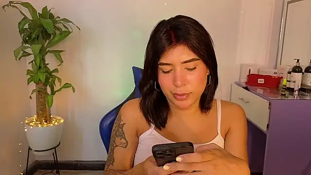 Snapshot of dahiana_marin chatting on May 2026 07:30:02 PM dahiana marin online show from May 2026 07:30:02 PM