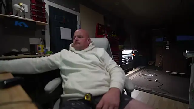 Snapshot of Soundfreak chatting on October 2025 10:49:02 AM Soundfreak online show from October 2025 10:49:02 AM