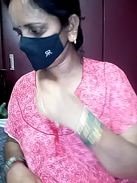 Snapshot of Mee_harini-telugupilla chatting on April 2026 03:30:02 AM Mee harini-telugupilla online show from April 2026 03:30:02 AM