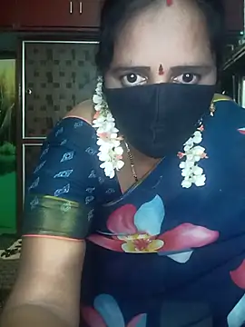 Snapshot of Mee_harini-telugupilla chatting on June 2026 06:12:01 PM Mee harini-telugupilla online show from June 2026 06:12:01 PM