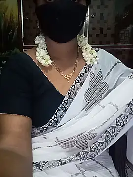 Snapshot of Mee_harini-telugupilla chatting on July 2026 06:58:02 PM Mee harini-telugupilla online show from July 2026 06:58:02 PM