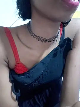 Snapshot of BunnyBloom25 chatting on November 2025 07:27:02 PM BunnyBloom25 online show from November 2025 07:27:02 PM