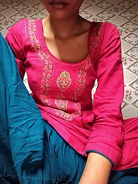 Aidakhan1212 online show from November 2025 04:49:01 AM