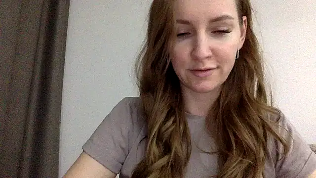 Varnyx online show from December 2025 03:17:01 PM