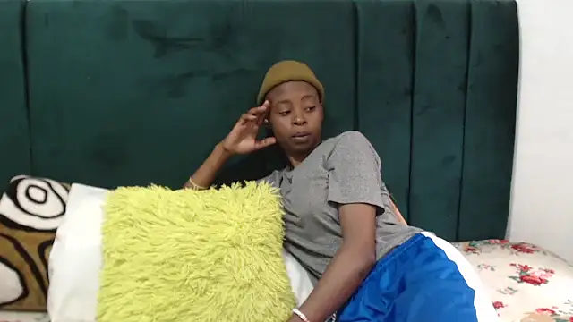 SweetSlenderChoc online show from January 2026 10:09:02 AM