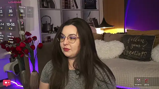 Mia Swano online show from April 2026 02:04:02 AM