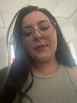 Mia Swano online show from July 2026 05:48:02 PM